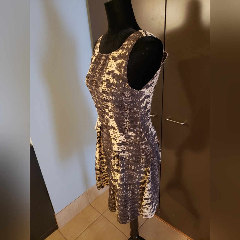 🔥 Dylan and Rose Dress - Medium - Used